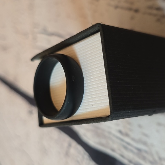 Mens Rings (2) - Picture 5 of 6